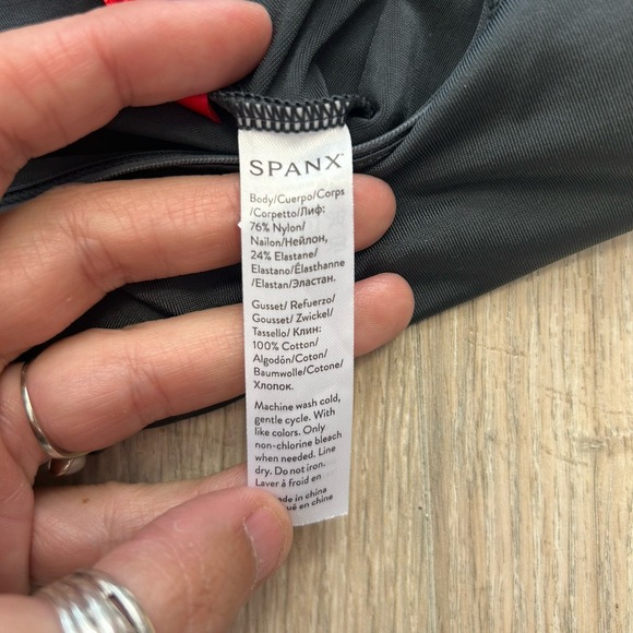 Spanx slimming high waisted mid thigh shorts womens size small black shapewear‎ - Picture 8 of 8